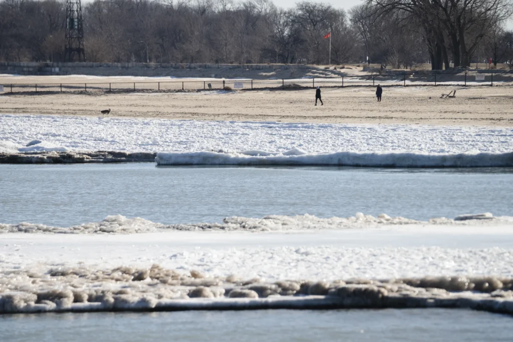 Amtrak Cancels Trains Ahead of Chicago’s First Below-Zero Temperatures This Year. Amtrak Cancels Trains Ahead of Chicago’s First Below-Zero Temperatures This Year.