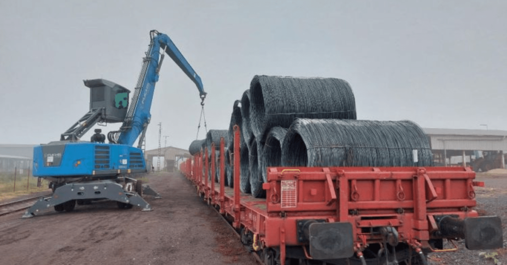 Компанія Rail Cargo Hungaria впровадила залізничне рішення для транспортування сталевого дроту з України. Компанія Rail Cargo Hungaria впровадила залізничне рішення для транспортування сталевого дроту з України.