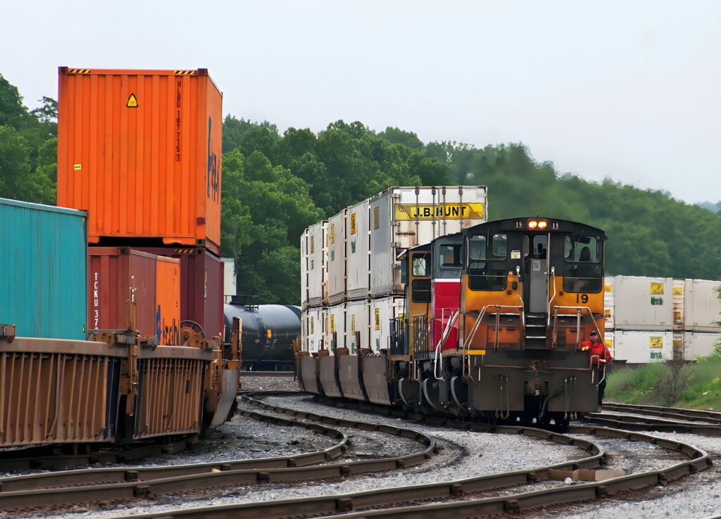 Ancala has launched Phoenix Rail with the acquisition of Lehigh Valley Rail Management (LVRM). This move strengthens Ancala’s position in the US short line rail industry.