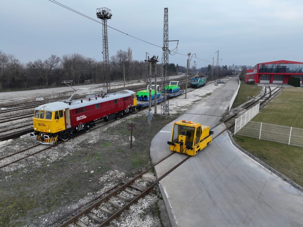 delivery of two more ES3000 battery locomotives delivery of two more ES3000 battery locomotives