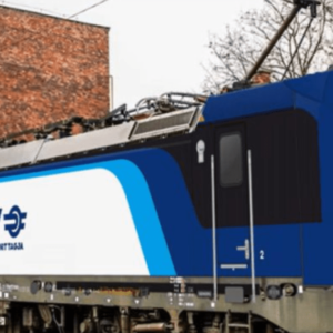 The national railway company MÁV is carrying out a large-scale modernization of its rolling stock. As part of the project, three Siemens Vectron electric locomotives have already arrived, highlighting the company’s railway transport development strategy