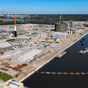 Порт Полице расширит свою транспортную инфраструктуру благодаря строительству железнодорожного соединения.