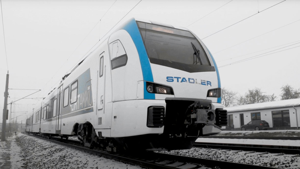 Modern Stadler trains with a combined power system will be introduced in Thuringia. The new rolling stock will provide environmentally friendly transportation, passenger comfort, and reduced emissions. Modern Stadler trains with a combined power system will be introduced in Thuringia. The new rolling stock will provide environmentally friendly transportation, passenger comfort, and reduced emissions.