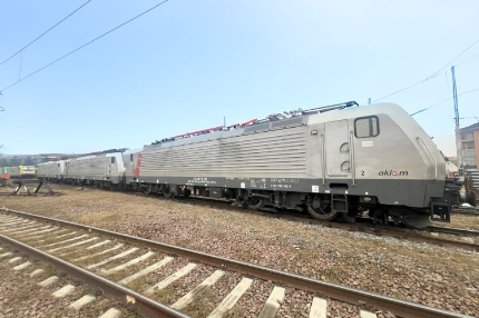 Akiem has signed a strategic leasing agreement with Rail Traction Company, an Italian rail freight operator Akiem has signed a strategic leasing agreement with Rail Traction Company, an Italian rail freight operator