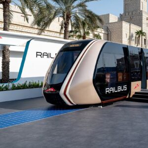 Дубай представил рельсовый автобус, изготовленный с использованием 3D-печати и перерабатываемых материалов.