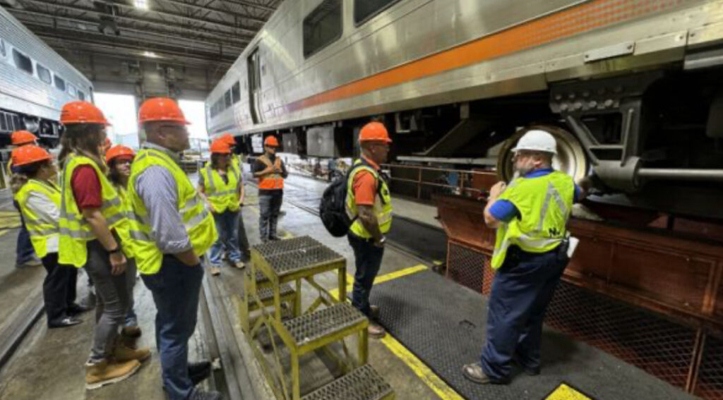 Michigan State University welcomes applications for its Railway Management Certificate Programme in 2025. This prestigious course helps railway professionals develop leadership skills and advance in their careers.