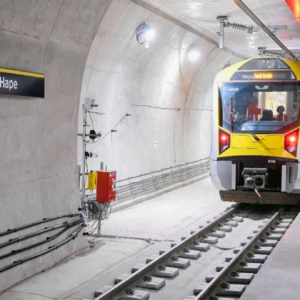 У Новій Зеландії стартували тестові поїздки лінією City Rail Link. Новий проєкт вартістю $5,49 млрд з’єднає центральні райони Окленда та покращить транспортну доступність