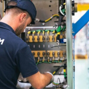 Alstom expands its manufacturing site in northern Spain to supply trains for Europe’s railway networks. This contract includes projects in Germany, Sweden, and the United Kingdom.