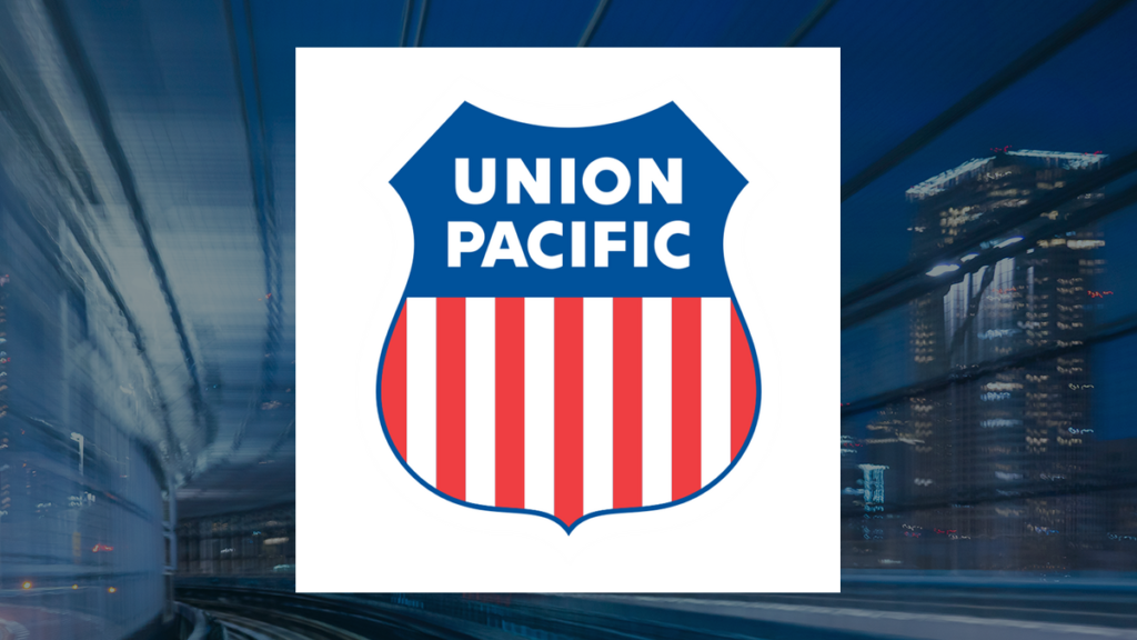 Union Pacific Railroad has urged Metra to accept a new agreement that reflects market rates for continued use of its tracks before their deal expires on July 1.