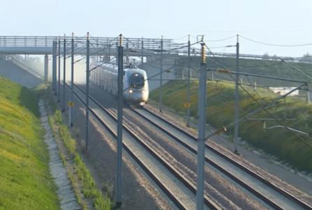 Morocco’s railway ONCF recently awarded two contracts to enhance its high-speed network. A consortium of Colas Rail and SETEC secured €250 million for the job Morocco’s railway ONCF recently awarded two contracts to enhance its high-speed network. A consortium of Colas Rail and SETEC secured €250 million for the job