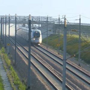 Morocco’s railway ONCF recently awarded two contracts to enhance its high-speed network. A consortium of Colas Rail and SETEC secured €250 million for the job