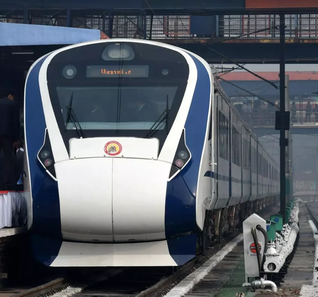 Виробництво Vande Bharat Sleeper затримують на 9 місяців, перші прототипи з’являться у березні 2026 року.