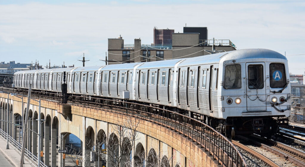 Транспортна адміністрація Нью-Йорка разом із Google розпочала пілотний проєкт. Смартфони Google Pixel активно виявляють дефекти колій метро. Транспортна адміністрація Нью-Йорка разом із Google розпочала пілотний проєкт. Смартфони Google Pixel активно виявляють дефекти колій метро.