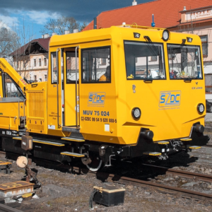 Company Alstom signed a contract with CZ LOKO worth €9 million. The deal covers supplying 50 Onvia Cab units for MUV 75 machines