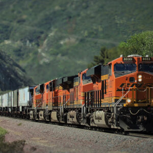 Warren Buffett’s railroad company battles BNSF train robberies across the southwestern US daily. Thieves steal merchandise worth over $4 million from moving trains annually