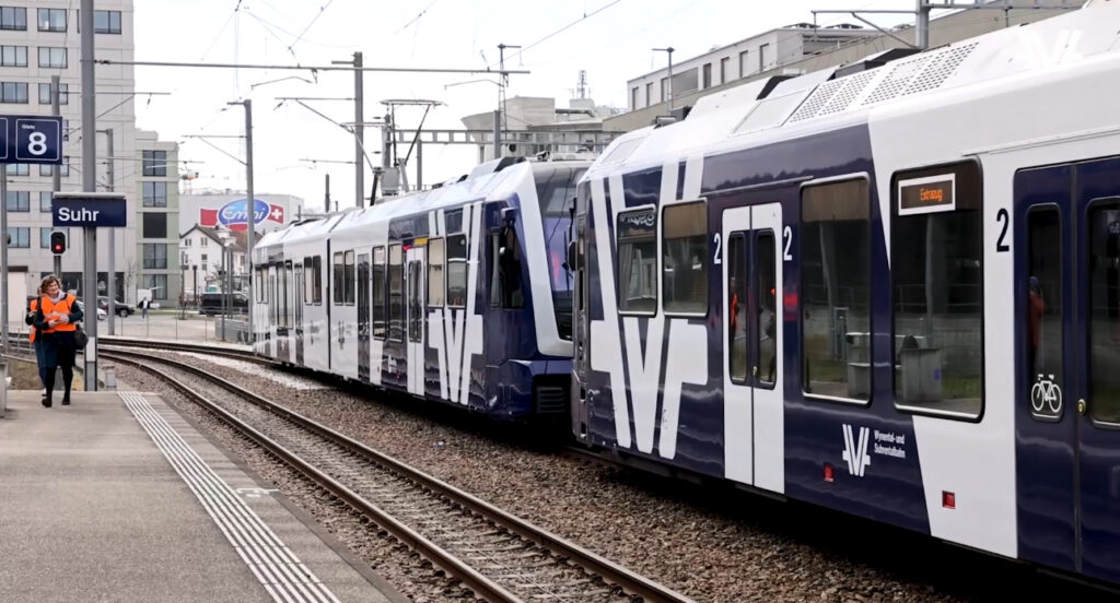 Stadler Unveils Saphir II Train for Switzerland’s Rail Network Stadler Unveils Saphir II Train for Switzerland’s Rail Network