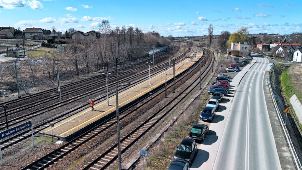 Poland’s PKP Polskie Linie Kolejowe launches a tender for Krakow-Warsaw rail upgrades. The project targets a 50-kilometer stretch between Krakow Główny and Tunel Poland’s PKP Polskie Linie Kolejowe launches a tender for Krakow-Warsaw rail upgrades. The project targets a 50-kilometer stretch between Krakow Główny and Tunel