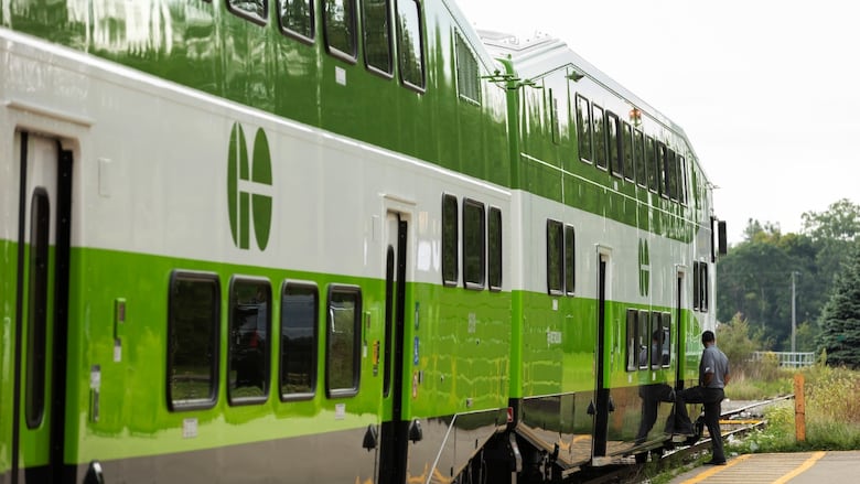 Metrolinx proudly launches New GO routes, featuring express trains and weekend buses starting April 5. Travelers enjoy better access across Southern Ontario’s growing network Metrolinx proudly launches New GO routes, featuring express trains and weekend buses starting April 5. Travelers enjoy better access across Southern Ontario’s growing network