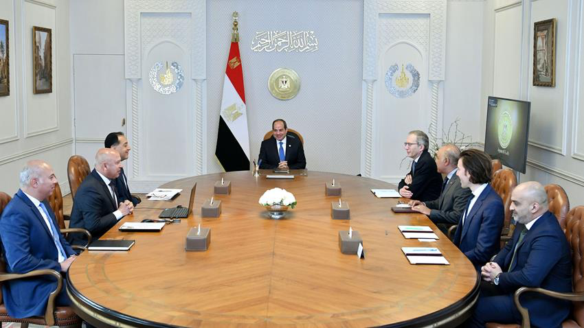 Президент Єгипту Абдель-Фаттах Ас-Сісі обговорив із головою компанії Alstom розвиток шостої лінії метро Каїра Президент Єгипту Абдель-Фаттах Ас-Сісі обговорив із головою компанії Alstom розвиток шостої лінії метро Каїра