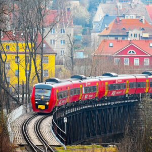 Модернизированные поезда Red Arrows запустили на маршрутах Краков — Бещады и Судеты.