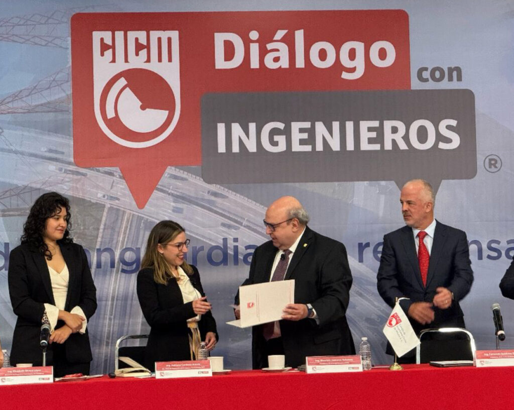 Mexico launches a railway plan to connect 10.75 million citizens efficiently. Mexico launches a railway plan to connect 10.75 million citizens efficiently.