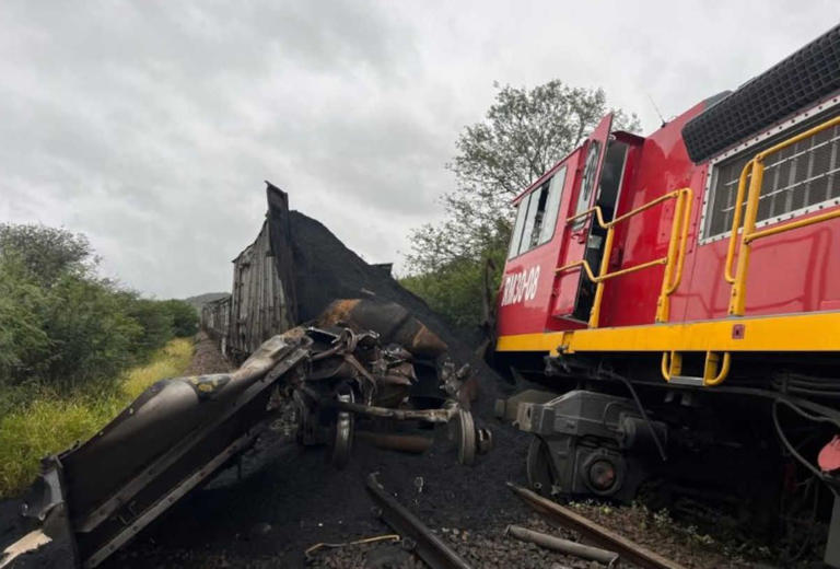 A luxury Rovos Rail train collided with a freight locomotive in Zimbabwe, injuring several crew members and causing derailment as tourists traveled to Victoria Falls for the Easter holiday A luxury Rovos Rail train collided with a freight locomotive in Zimbabwe, injuring several crew members and causing derailment as tourists traveled to Victoria Falls for the Easter holiday