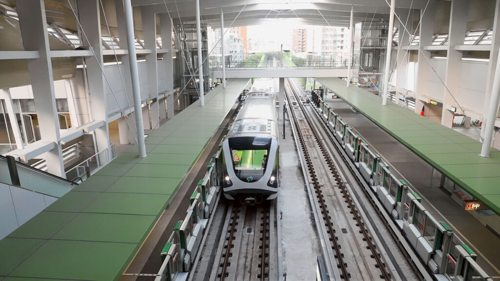 In Taichung, contracts have been signed for the second metro line project. The new project involves the construction of a fully automated 24.8-kilometer line In Taichung, contracts have been signed for the second metro line project. The new project involves the construction of a fully automated 24.8-kilometer line