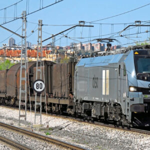Компания ALSA Rail ввела в эксплуатацию первый двухсистемный электровоз Euro6000, произведённый компанией Stadler и предназначенный для грузоперевозок между Астурией и другими регионами Испании