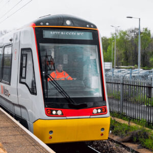 В Новом Уэльсе стартовали испытания трамвай‑поезда, которые предназначены для системы South Wales Metro. Транспортная администрация Уэльса, Transport for Wales (TfW), проверяет новые трехсекционные вагоны CITYLINK серии 398.