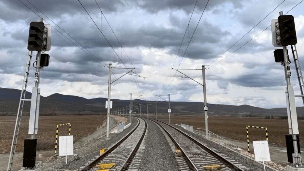 Hitachi Rail successfully completed the first stage of the Gyorok–Birzava line modernization in Romania, significantly increasing train speeds with advanced technologies Hitachi Rail successfully completed the first stage of the Gyorok–Birzava line modernization in Romania, significantly increasing train speeds with advanced technologies