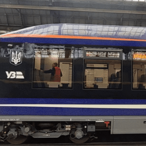 The PESA railbus completed its first journey between Kolomyia and Lviv on May 6, transporting around 200 passengers in both directions