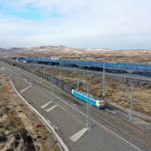 Китай внедрил ИИ-роботов в секторе грузовых перевозок, сделав важный шаг к повышению эффективности проверок и точности диагностики неисправностей.