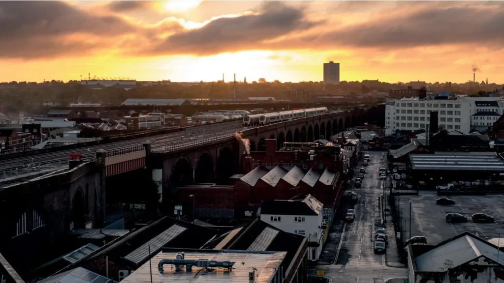 Midlands Rail Hub will deliver over 20 million extra passenger seats and 300 additional trains as part of a £1.75bn plan to expand capacity across Birmingham and the wider Midlands region. Midlands Rail Hub will deliver over 20 million extra passenger seats and 300 additional trains as part of a £1.75bn plan to expand capacity across Birmingham and the wider Midlands region.