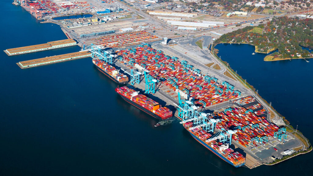 Norfolk Southern has launched RailGreen, the first eco-friendly freight corridor in the U.S., connecting the Port of Virginia with the Virginia Inland Port using low-carbon biofuel locomotives Norfolk Southern has launched RailGreen, the first eco-friendly freight corridor in the U.S., connecting the Port of Virginia with the Virginia Inland Port using low-carbon biofuel locomotives