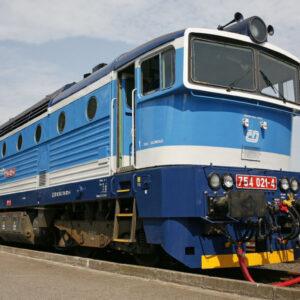 Czech Railways has launched a public tender to upgrade its Class 754 diesel-electric locomotives, aiming to enhance operations on non-electrified regional routes and ensure network reliability