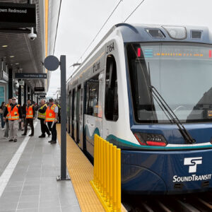 10 травня 2025 року в Сіетлі відкрили продовження лінії 2 легкорейкового транспорту, додавши 5,5 км колії та дві нові станції: Marymoor Village і Downtown Redmond.