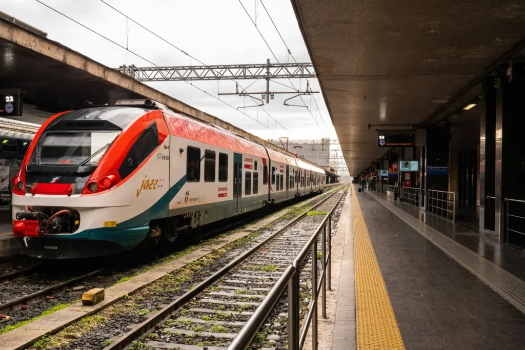 Ferrovie dello Stato Italiane SpA is evaluating Starlink as part of its plan to improve onboard internet and modernize Italy’s railway system.