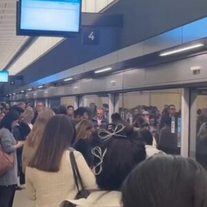 A sudden mechanical fault disrupted Sydney Metro during Tuesday’s peak hour, trapping a train near Barangaroo Station and delaying citywide services.