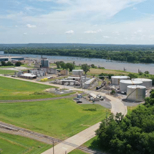 OmniTRAX will operate Port Muskogee Railroad, enhancing freight service and multimodal access while supporting long-term industrial growth and development in Oklahoma.