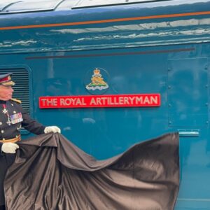 In Salisbury, a rededicated locomotive now pays tribute to the Royal Artillery, highlighting its enduring connection to Britain’s railways and commemorating 200 years of modern railway history