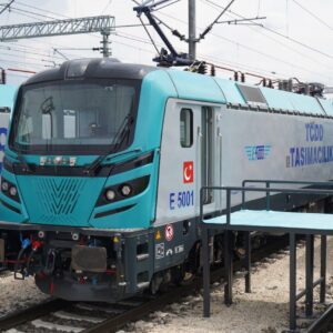 Туреччина розпочала експлуатацію електровозів серії E5000, створених на власній технологічній базі та переданих національному перевізнику TCDD за контрактом на 95 локомотивів