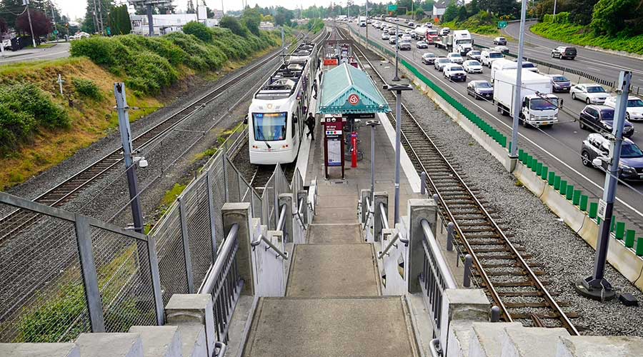 TriMet has adopted a $2 billion FY2026 budget to cut future deficits, boost financial reserves, and support major upgrades across Portland’s public transit network TriMet has adopted a $2 billion FY2026 budget to cut future deficits, boost financial reserves, and support major upgrades across Portland’s public transit network