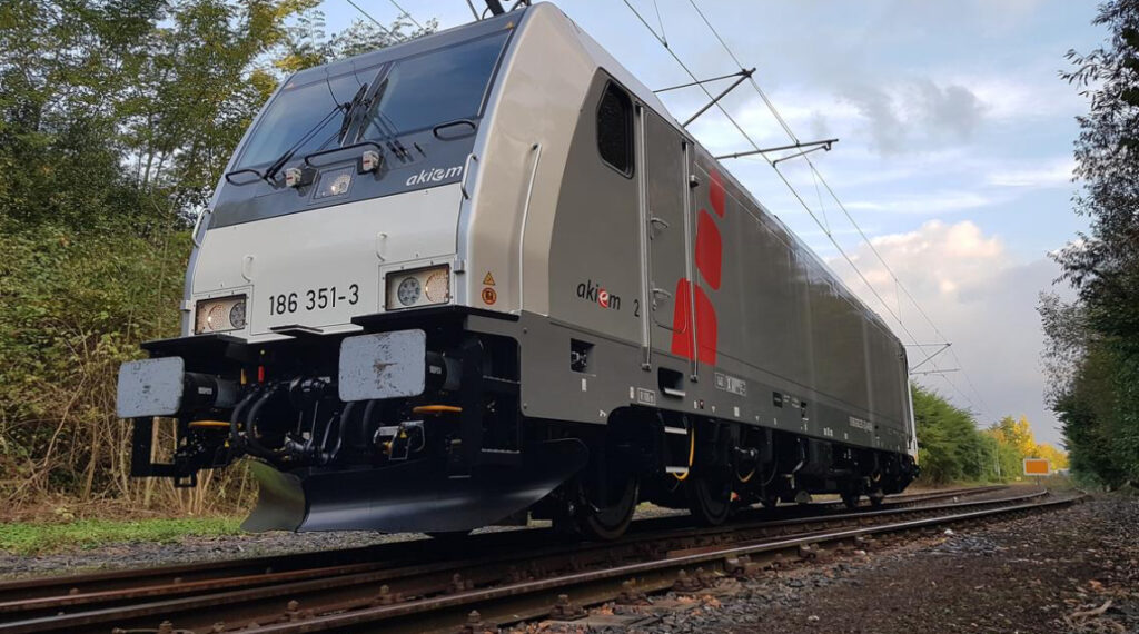 Alstom has signed two major service agreements with Akiem to improve the performance and availability of Traxx locomotives operating across European rail networks Alstom has signed two major service agreements with Akiem to improve the performance and availability of Traxx locomotives operating across European rail networks