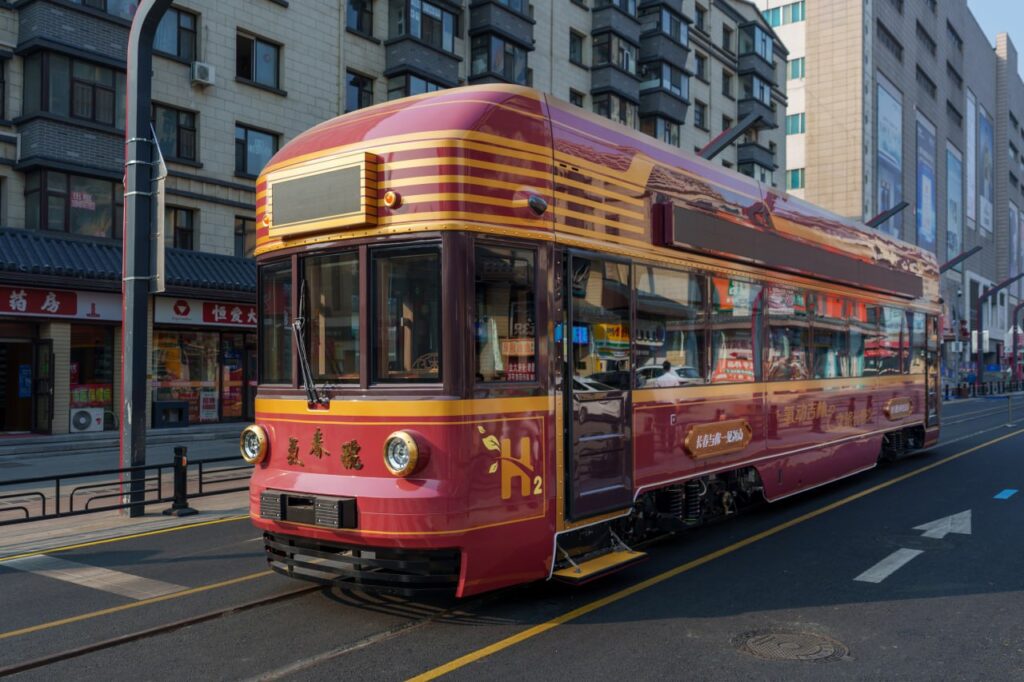 The hydrogen tram began operating in Changchun, where trial service was launched on a short tourist route spanning 300 meters The hydrogen tram began operating in Changchun, where trial service was launched on a short tourist route spanning 300 meters