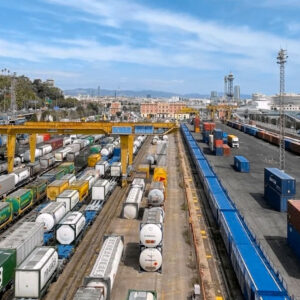 С 1 июня 2025 года мультимодальный терминал в порту Барселоны частично перешел под контроль нового оператора Rail Hub Morrot (RHM), объединяющего Renfe Mercancías и Kombiverkehr