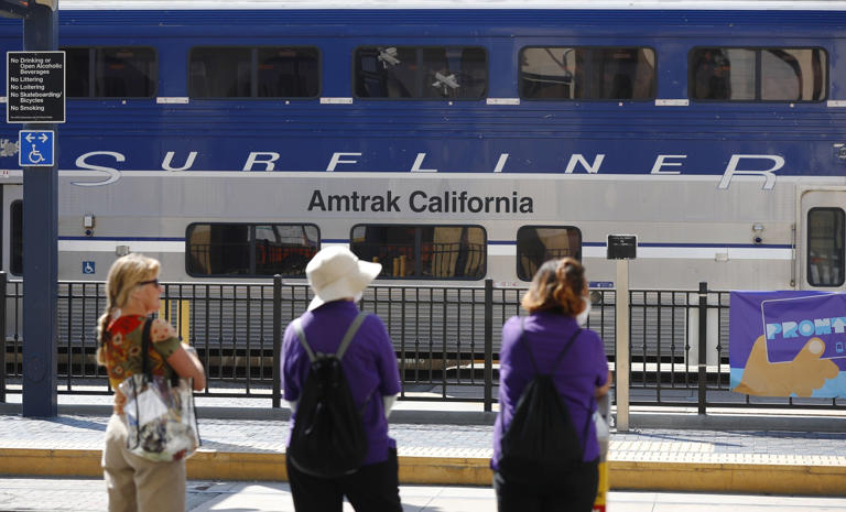 Amtrak train Los Angeles to San Diego will operate a 12th daily round trip starting Monday, offering riders more flexibility, better service, and easier access to Southern California cities Amtrak train Los Angeles to San Diego will operate a 12th daily round trip starting Monday, offering riders more flexibility, better service, and easier access to Southern California cities