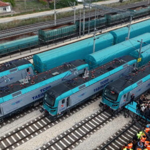 Turkey continues to strengthen its national railway sector with newly delivered locally made electric locomotives, EMUs, and fire-fighting vehicles from Türasaş to TCDD Taşımacılık