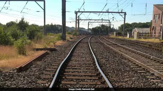 UK rail services are increasingly disrupted during heatwaves, as high temperatures cause steel tracks to expand and buckle under pressure.