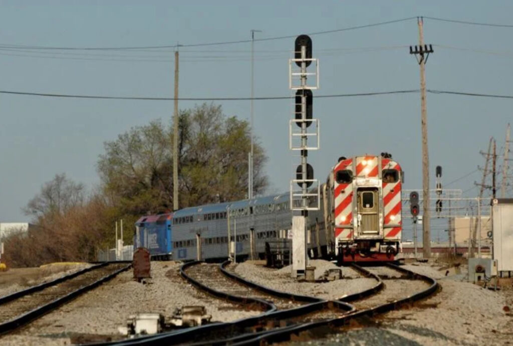 The new Regional Day Pass enables unlimited daily travel across Metra, CTA, and Pace systems and is available exclusively on the latest Ventra app version.