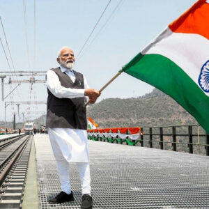 Індія офіційно відкрила залізничну лінію Удхампур – Срінагар – Барамулла, яка з’єднала Кашмірську долину з національною мережею Indian Railways через 30 років після затвердження проєкту